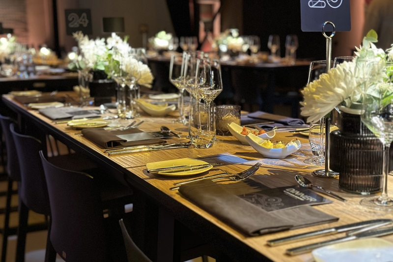 ELEMENTS Dinner Tafel Design