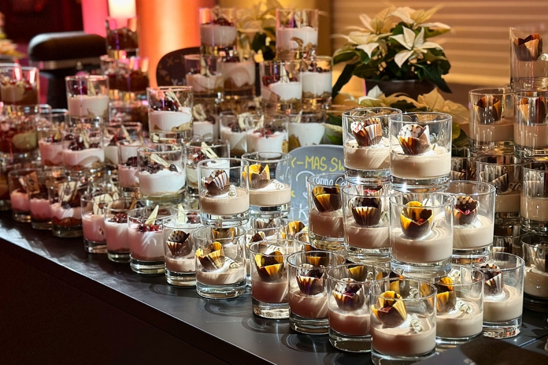 X Mas Panna Cotta von der Kinderschoki Catering